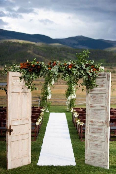 10 Amazing Wedding Entrance Decoration Ideas For Ceremony