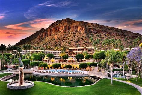Vacationing Like Royalty At The Phoenician The Roaming Boomers