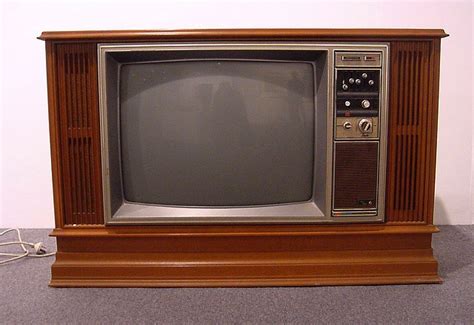 Old Tv Set Old Tv Vintage Tv Vintage Television