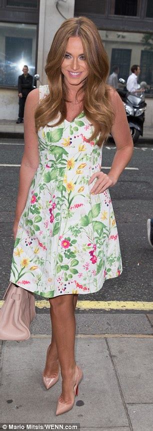 Vicky Pattison Shows Off Her Tanned Pins In A Pretty Floral Dress In London Daily Mail Online
