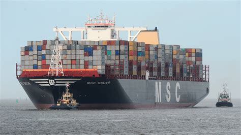 Worlds Largest Container Ship Heads For Suffolk Anglia Itv News