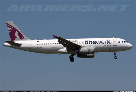 Airbus A320 232 Oneworld Qatar Airways Aviation Photo 2739335