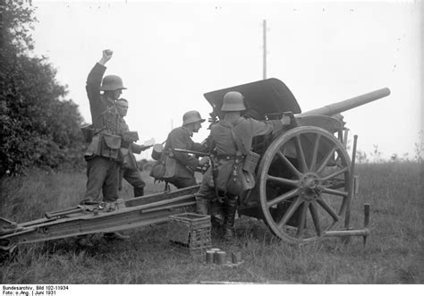 Photo German 75 Cm Fk 16 Na Field Gun And Its Crew Near Hanover