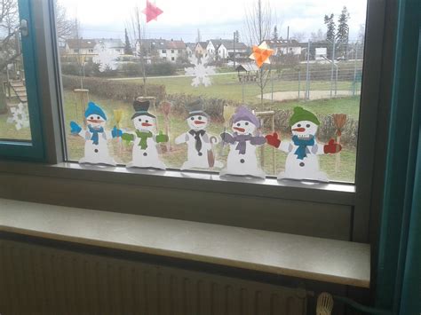 Materialkiste: Schneemann Fensterbild