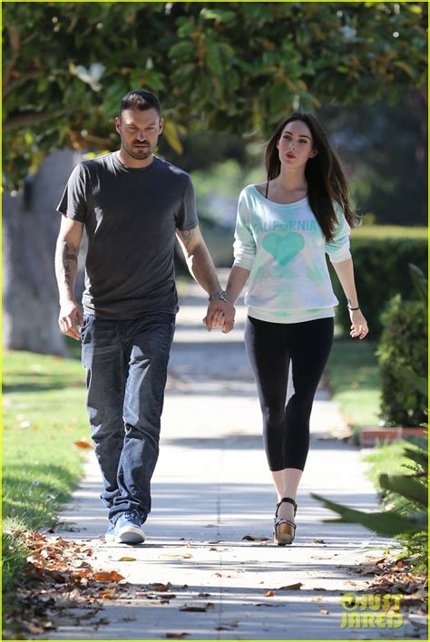 Megan Fox Pregnant Stroll With Brian Austin Green Photo 2672562