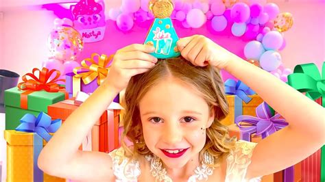 Nastya Comemora Sua Festa De 7 Anos Com Amigos E Família Youtube