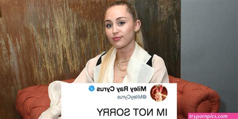 Miley Cyrus Poses Topless 10 Pics Video Porn Pics From Onlyfans