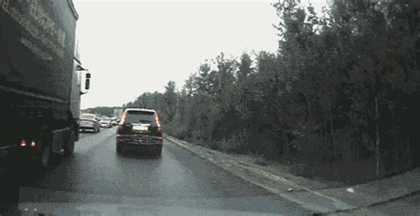 долбоеб обочечник дорога дороги авто Anon гиф анимация