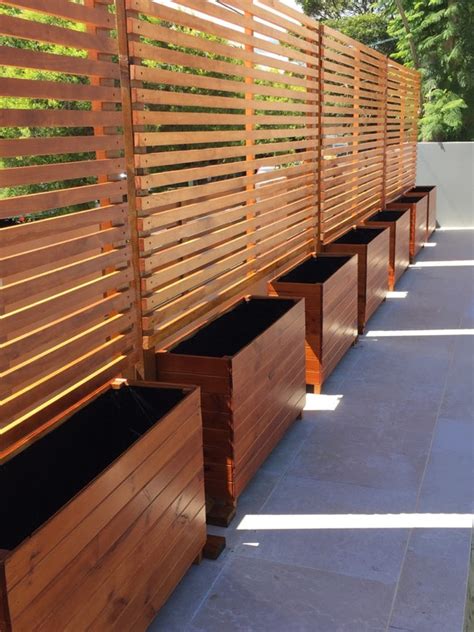 Timber Privacy Divider Screen Trellis With Horizontal Slats