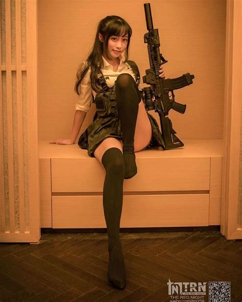 Gunslinger Girl Japonese Girl Style Outfits Female Soldier Poses