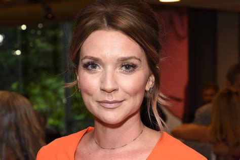 Bake Offs Candice Brown Opens Up About Crippling Anxiety Battle After Being Diagnosed With Adhd