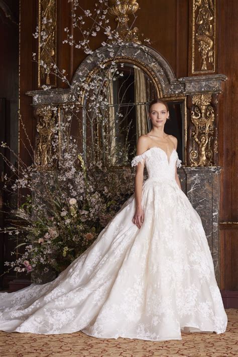 The significance of royal wedding dresses. 10 Best Wedding Dress Designers for 2019 - Royal Wedding