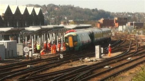 Long Delays After Brighton Train Derailment Bbc News