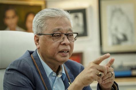 Official twitter minister of defence, ministry of defence malaysia (mindef). SOP khusus pengembara dari negara ada virus varian baharu ...