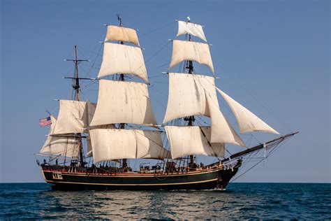 Filehms Bounty Ii With Full Sails Wikimedia Commons