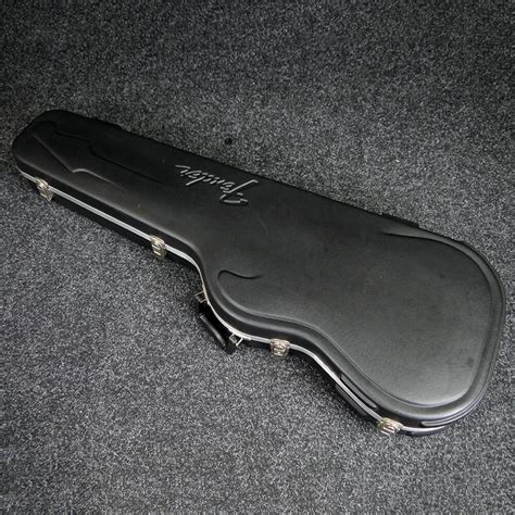 Fender Moulded Hard Case For Strat Or Tele 2nd Hand Rich Tone Music