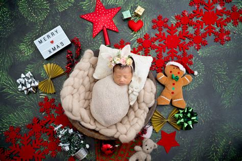 2021 Newborn Christmas Photoshoot Now Available