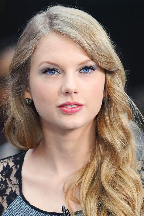 Taylor Swift Beautiful Close Up Stills Hot And Sexy World Model Girls