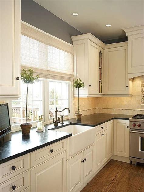 Luckily, cleaning kitchen cupboards isn't as scary. 28 Antique White Kitchen Cabinets Ideas in 2019 - Remodel ...