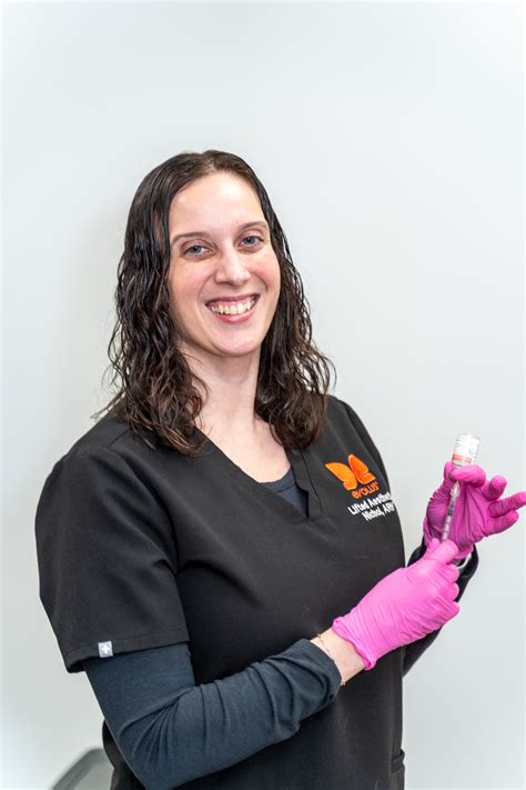 Lifted Aesthetics in Longview, WA | Snappr