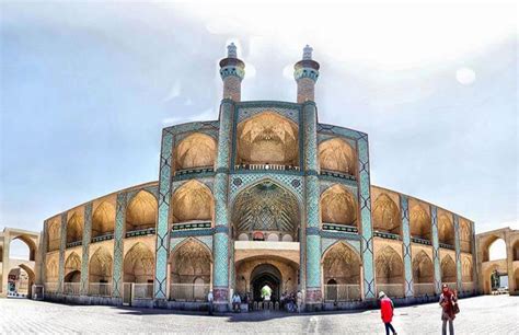 معروف ترین بناهای تاریخی ایران که قبل از مرگ باید ببینید آژانس احمدزاده