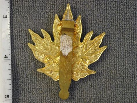 Tioh Institute Of Heraldry Foreign Insignia Sample Brass Marked