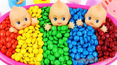 Learn Colors Mandms Chocolate Baby Doll Bath Time Nursery Rhymes For Kid