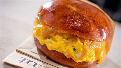 Wasn't what i was expecting, but delicious. Chef Alvin Cailan | The Fairfax Sandwich at Eggslut ...