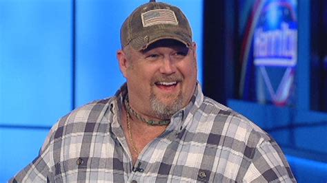 Larry The Cable Guy Spreads Holiday Cheer On Air Videos Fox News