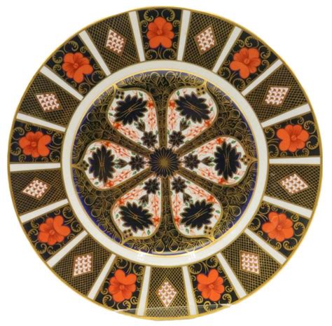 Crown dinner plates specially designed for home, kitchen, western restaurant or hotel; 12 Royal Crown Derby "Old Imari" Dinner Plates