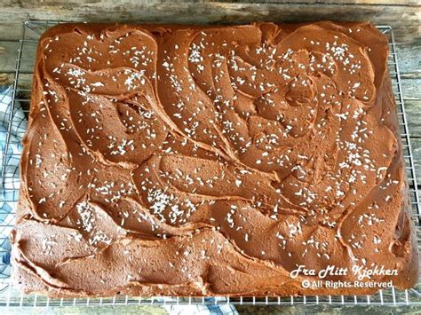 Saftig sjokoladekake i langpanne Fra mitt kjøkken Sjokoladekake Norske oppskrifter Kaker