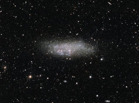 Dwarf Galaxy Mystery Astronomers Shed Light On How The Smallest