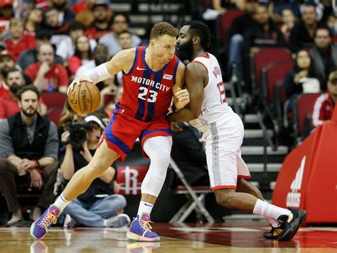 Hell, james harden is incredible. James Harden Wife - Bradley Beal To The Lakers Wizard Star ...
