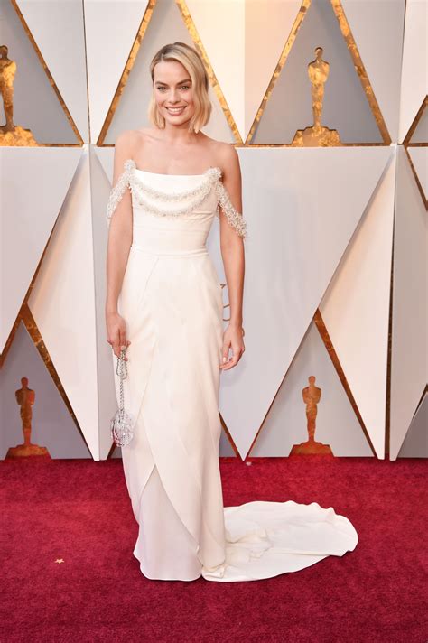 Margot Robbie 2018 Academy Awards Chanel Oscars Red Carpet Dresses