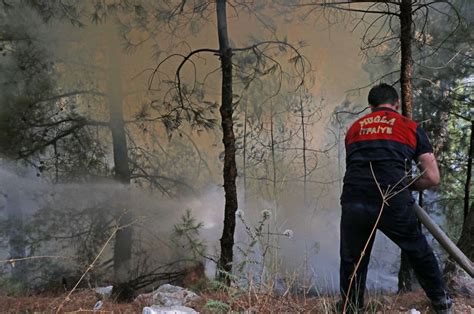 Türkiye deki yangınlar son dakika Yangınlarda son durum nedir