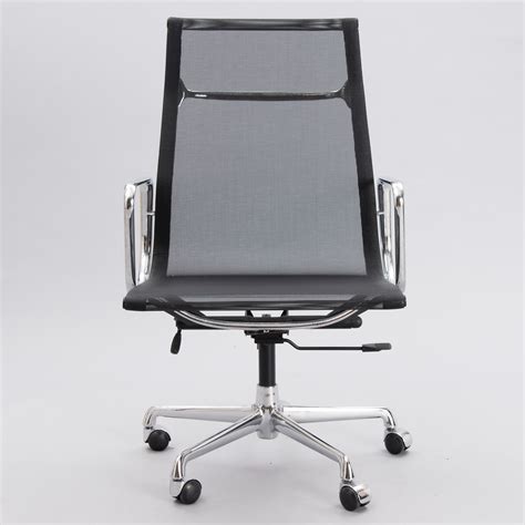 Charles And Ray Eames Office Chair Ea 119 Aluminium Group 1990s