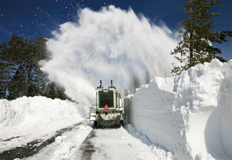 Yellowstone Plow Crews Labor To Open Park For Spring Visitors Montana