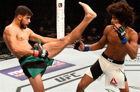Ufc Fight Night 92 Results And Highlights Yair Rodriguez Vs Alex Caceres