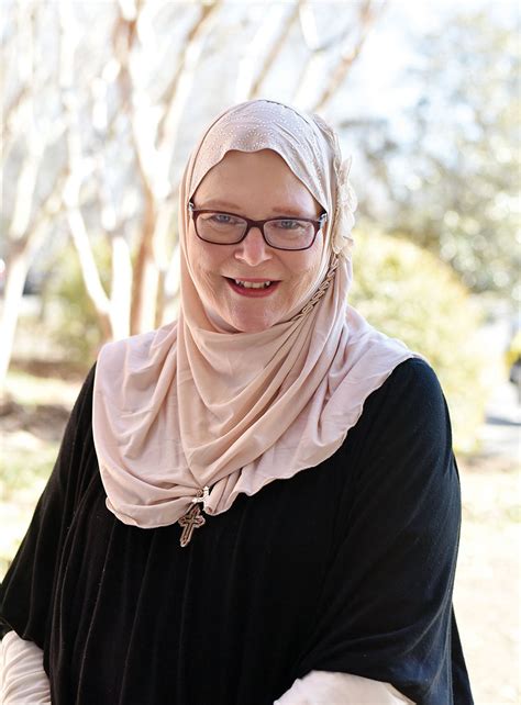 Christian Conway Woman Wears Hijab