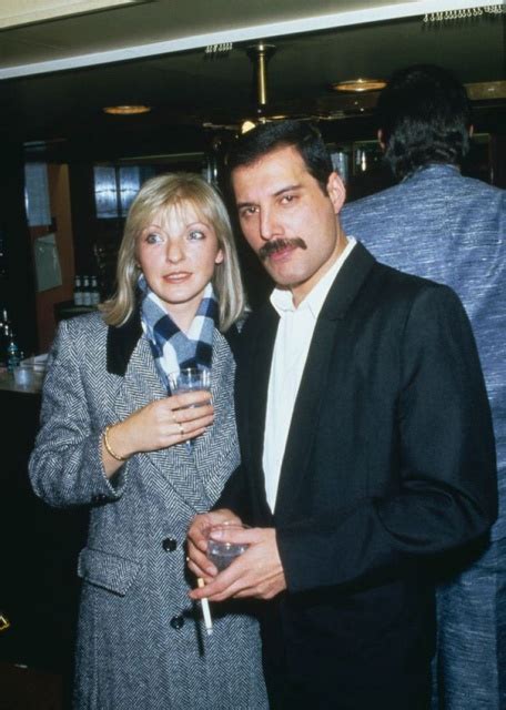 Mary austin was freddie mercury's longest friend and almost wife, and was played by lucy boynton in bohemian rhapsody. Freddie Mercury With Mary Austin, The Woman He Described ...