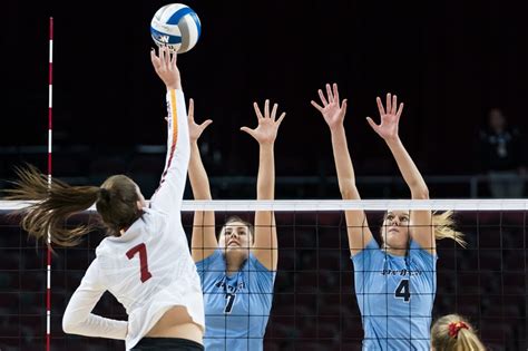 USC Womens Volleyball Suffers Fifth Set Loss To Rival UCLA