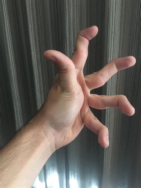 i see your hitchhiker s thumb and i ll raise you my left hand r supremebeings