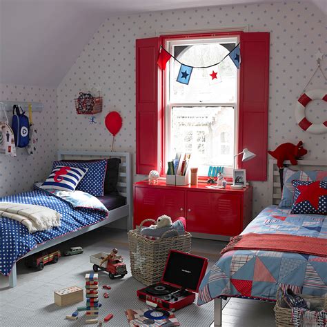 Don't let the challenge of a tricky room put you off, because we happen to be experts in transforming small awkward spaces into fabulous rooms. Project: how to makeover a child's bedroom in a weekend