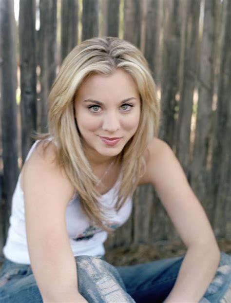 Maryeve Dufault Photos Actress Kaley Cuoco Star Of 8 Simple Rules