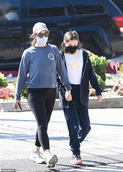 Jennifer looked every inch the adoring mother as she played, cuddled, and doted on her children in the slideshow. Jennifer Garner takes a walk with her children to get some breakfast in Santa Monica | Daily ...