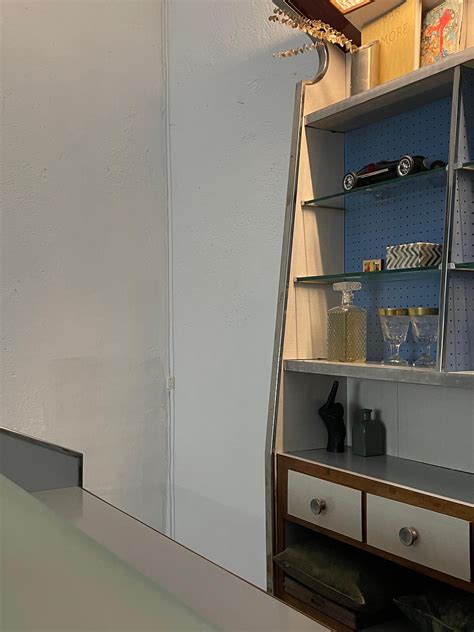 Vintage Italian Bar Counter in Wood and Veneer from the 1950s, Old