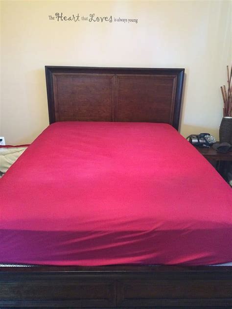 Mattress pads, or mattress protectors as they are also called, are a protective layer between your mattress and your sheets. Extra Plush Bamboo Fitted Mattress Topper Review | The ...