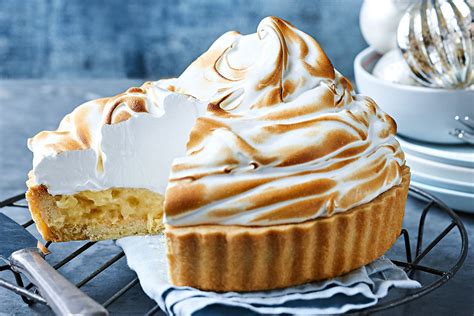 / ˈ m æ d l eɪ n / or / ˌ m æ d l ˈ eɪ n /) or petite madeleine (pə.tit mad.lɛn) is a traditional small cake from commercy and liverdun, two communes of the lorraine region in northeastern france. Austrian Meringue Cookies - Vegan Egg Free Aquafaba ...