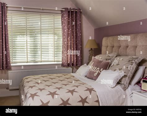 Dusky Pink Bedroom Stock Photo Alamy