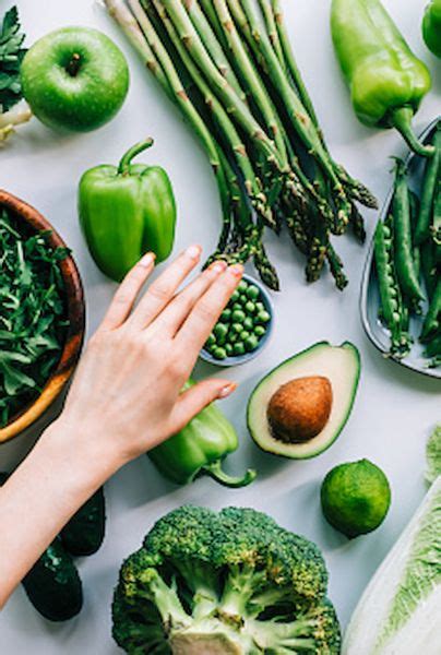10 razones para comer vegetales de hoja verde todos los días MUI